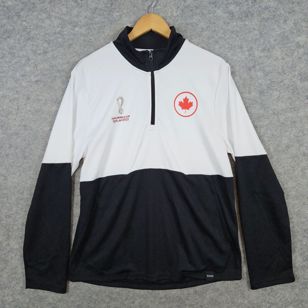 FIFA World Cup Qatar 2022 Team Canada Size‎ M Quarter Zip Pullover Soccer Futbol